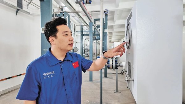 红腾网配资 从大工地到见证首发, 他与商业航天一起成长!